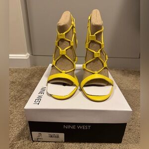 Nine West size 7 high heel